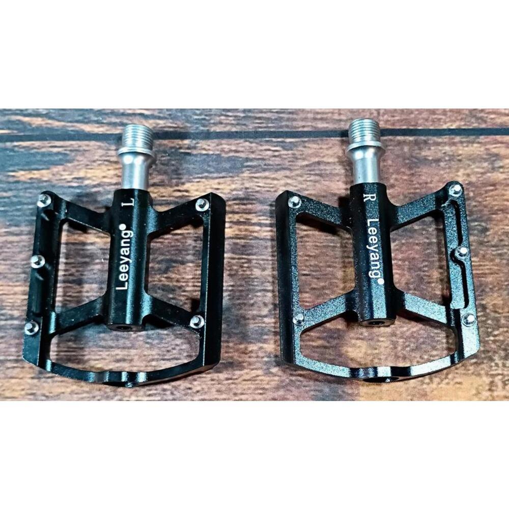 Leeyang Bicycle Pedals Set - Left &‎ Right
